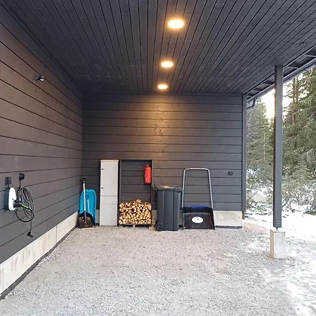 Halla Chalet, Northern Lights, & Lake, Free Wifi, Vuosseli Ruka Alpehytte