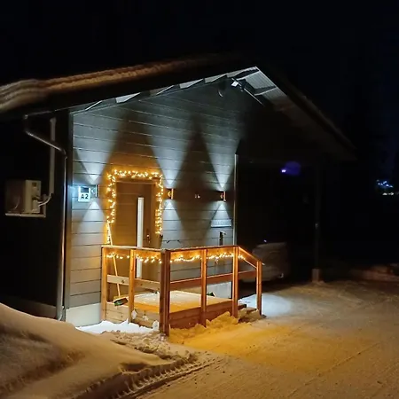 Halla Chalet, Northern Lights, & Lake, Free Wifi, Vuosseli Ruka Alpehytte Kuusamo