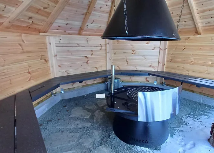 Halla Chalet, Northern Lights, & Lake, Free Wifi, Vuosseli Ruka Alpstuga