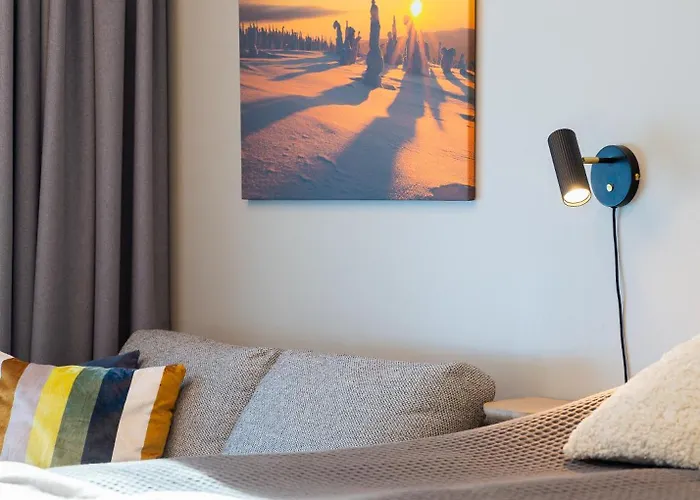 Alpstuga Halla Chalet, Northern Lights, & Lake, Free Wifi, Vuosseli Ruka